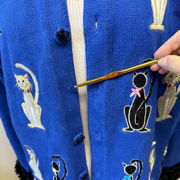 Berek Cardigan Sweater Large Embroidered Cats Beaded Paw Buttons Artsy Unique - Picture 7 of 12